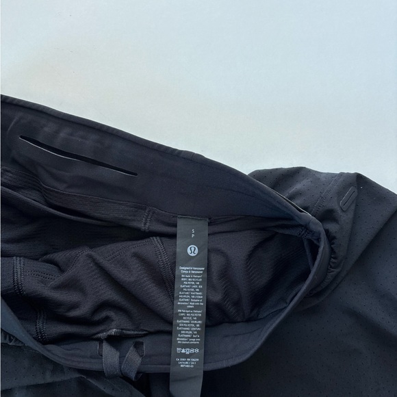 Lululemon Fast and Free Short 6"
Lined small - Picture 9 of 12